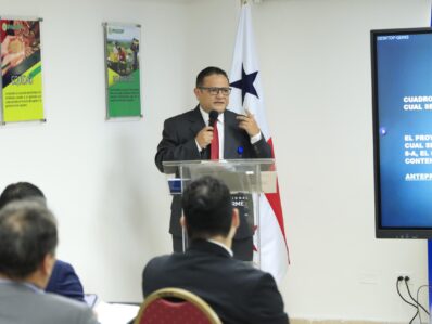 David-Santamaria-jefe-de-asesoria-legal-del-IPACOOP-scaled